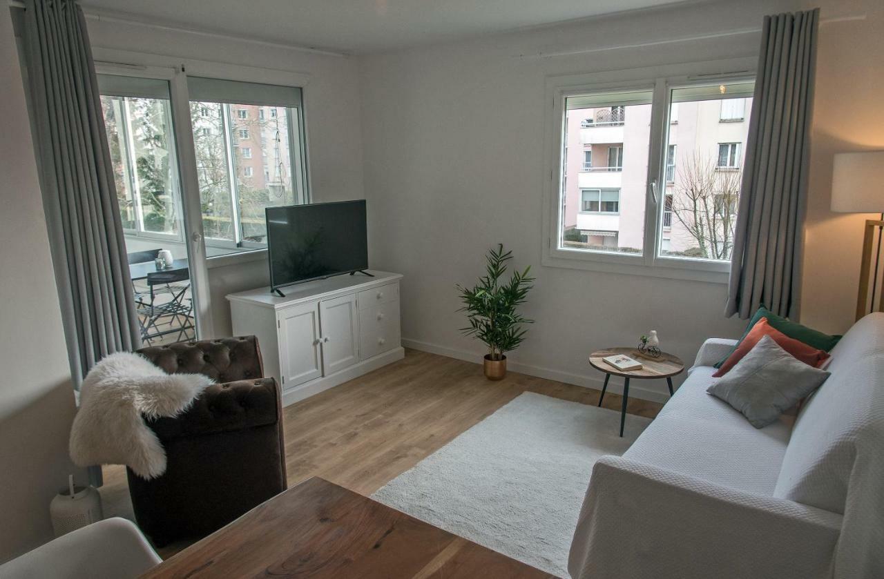 Au Rue De La Fleuriee Apartman Saint-Apollinaire  Kültér fotó