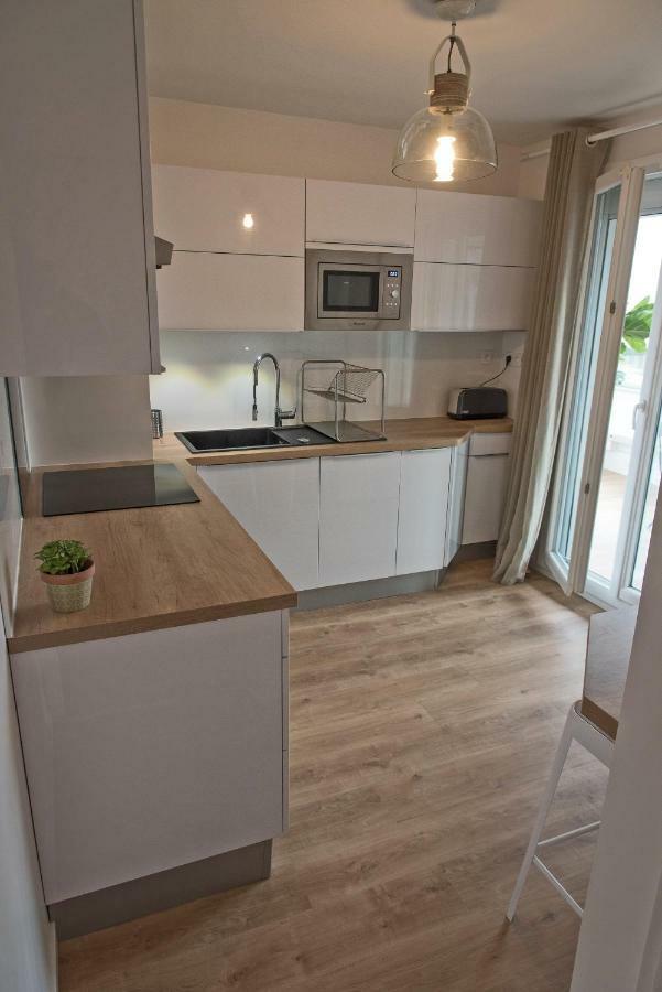 Au Rue De La Fleuriee Apartman Saint-Apollinaire  Kültér fotó